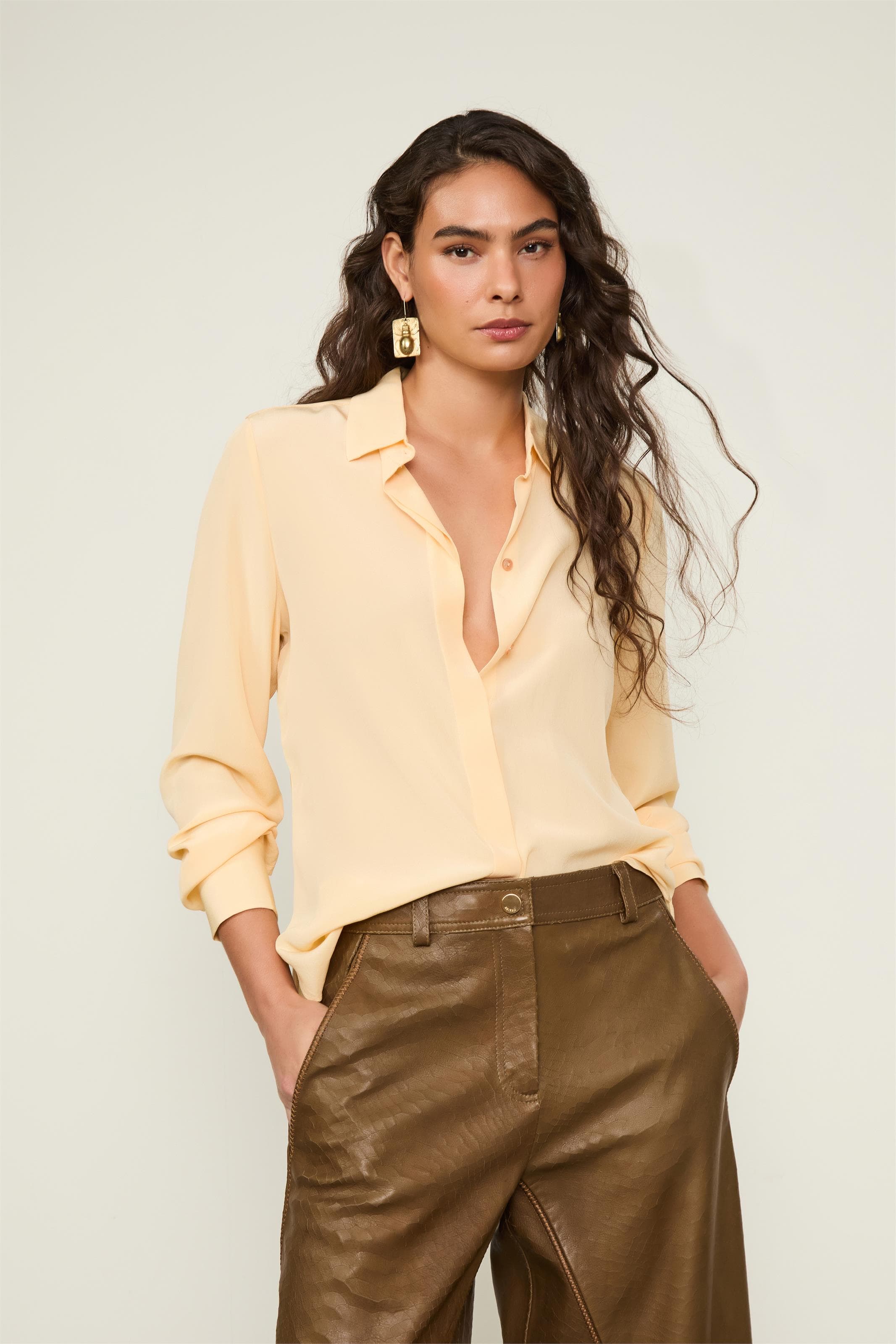 Camisa De Seda Básica Amarela Manga Longa