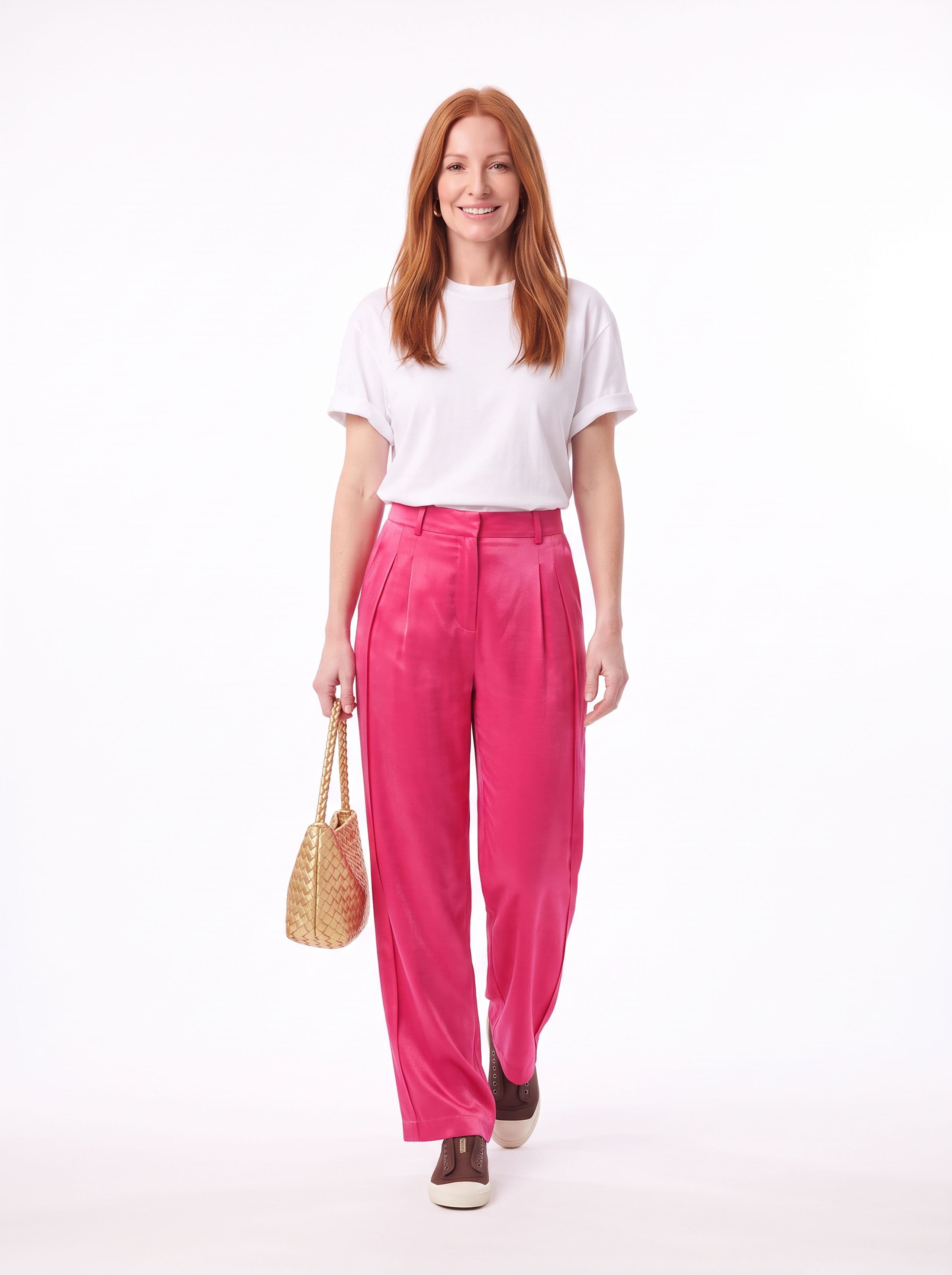 Pantalona Rosa e T-shirt Branca